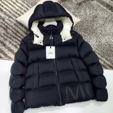 몽클레어 2020 SS 로고 포켓 커플 반패딩