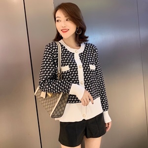 끌로에 2020 SS 니트 가디건 반바지 여성 세트