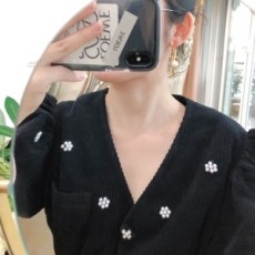 샤넬 2020 SS 진주  금속로고 귀걸이