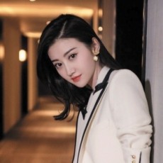 루이비통 2020 SS 캐릭터 진주 태슬 귀걸이