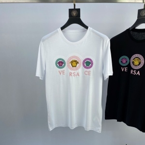 베르사체 2020 SS 캐릭터 패치로고 남성 반팔티