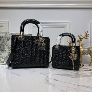 디올 2020 SS 캐릭터 레더 레이디 토트백 커스텀급