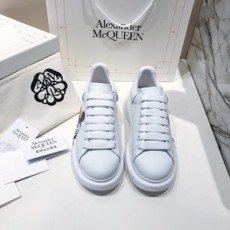 알렉산더 맥퀸 2020 SS 디즈니 여성 슈즈