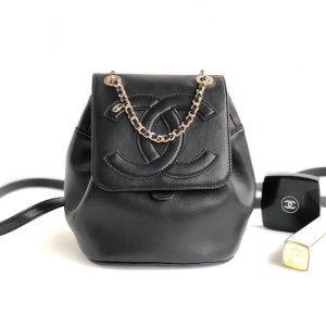 샤넬 2020 SS 램스킨 CC로고 체인 백팩 커스텀급