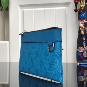 루이비통 2020 디스커버리 포쉐트 클러치백 M44323