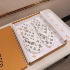 루이비통 2020 SS 모노그램 로고 남성 쪼리