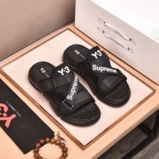 Y-3 2020 SS 캐릭터 수프림 로고 블랙 남성 슬리퍼