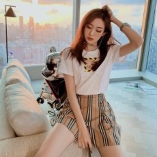 버버리 2020 SS 스트라이프 반팔티 반바지 여성 세트