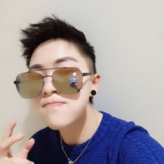 디올 2020 SS 캐릭터 로고 남성 선글라스