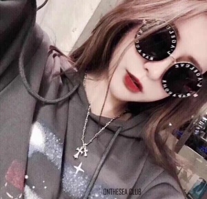 구찌 2020 SS 금속 벌캐릭터 여성 선글라스