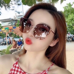 디올 2020 SS 금속장식 여성 선글라스