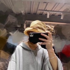 샤넬 2020 SS 패치로고 빈티지 여성 모자