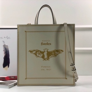 구찌 2020 SS 캐릭터 레더 쇼퍼백 513908 커스텀급