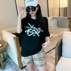 샤넬 2020 SS 패치로고 프린트 여성 반팔티