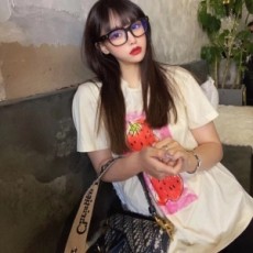 샤넬 2020 SS 캐릭터 프린트 여성 반팔티