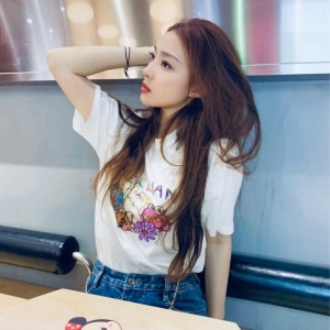 헐리안 2020 SS 캐릭터 로고 여성 반팔티