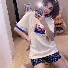 헐리안 2020 SS 캐릭터 패치 여성 반팔티