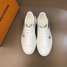 루이비통 LOUIS VUITTON 2020 SS 캐릭터 로고 남성 슈즈
