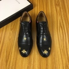 구찌 GUCCI 2020 SS 삼선 벌스타 남성 구두
