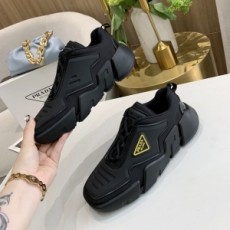 프라다 PRADA 2020 SS 투톤 삼각로고 커플 슈즈