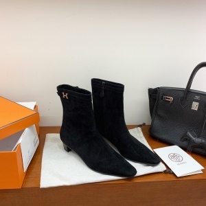 에르메스 HERMES 2020 SS 스웨이드 로고 여성 쇼트부츠