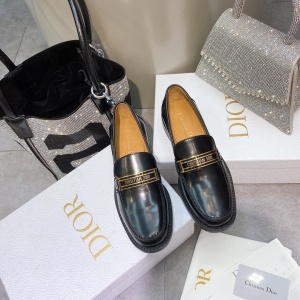 디올 DIOR 2020 SS 금속 패치로고 레더 여성 슈즈