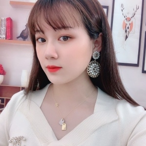 루이비통 LOUIS VUITTON 2020 SS 로고 각인 목걸이