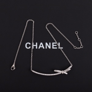 샤넬 CHANEL 2020 SS 캐릭터 큐빅 리본 목걸이 커스텀급