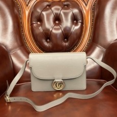 구찌 GUCCI 2020 SS 트위스트 토르숑 레더 숄더백 589474 커스텀급