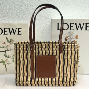 로에베 LOEWE 2020 SS 스트라이프 라피아 라탄 바스켓백 커스텀급