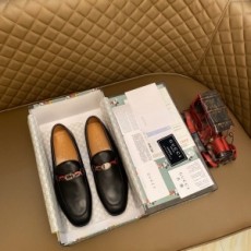 구찌 GUCCI 2020 SS 캐릭터 로고 남성 구두
