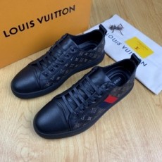 루이비통 LOUIS VUITTON 2020 SS 로고 삼선 남성 슈즈