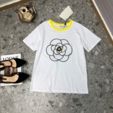 샤넬 CHANEL 2020 SS 까멜리아 로고 여성 반팔티
