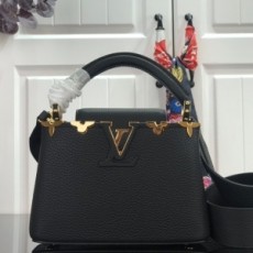 루이비통 LOUIS VUITTON 2020 SS 금속 플라워 카퓌신 토트백 M48865 커스텀급