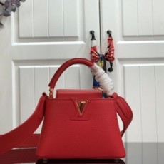 루이비통 LOUIS VUITTON 2020 SS 레더 카퓌신 토트백 M48865 커스텀급