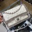 샤넬 CHANEL 2020 SS 트위드 체인장식 플랩 크로스백 커스텀급