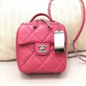 샤넬 CHANEL 2020 SS 빈티지 체인 지퍼 크로스백 커스텀급