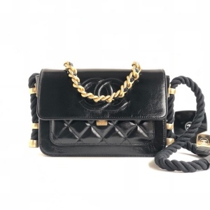 샤넬 CHANEL 2020 SS 퀄팅 플랩 체인 크로스백 커스텀급