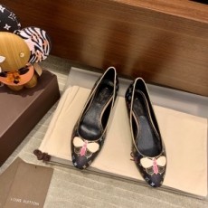 루이비통 LOUIS VUITTON 2020 SS 멀티 블랙 여성 플랫슈즈