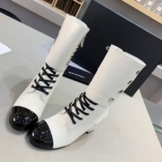 샤넬 CHANEL 2020 SS 로고 단추 여성 중부츠