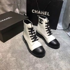 샤넬 CHANEL 2020 SS 투톤 CC로고 진주 여성 쇼트부츠