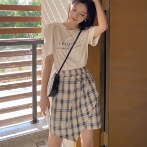 끌로에 CHLOE 2020 SS 퍼프 반팔티 체크 비대칭 스커트 여성 세트