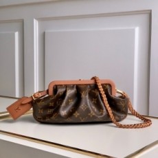 루이비통 LOUIS VUITTON 2020 SS 모노그램 부르시코 만두백 M45229 커스텀급