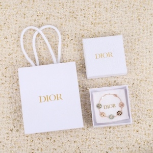 디올 DIOR 2020 SS 캐릭터 큐빅 체인 여성 팔찌
