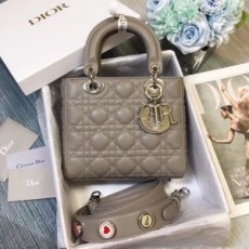 디올 DIOR 2020 SS 레이디백 램스킨 그레이 스몰 토트백 미러급