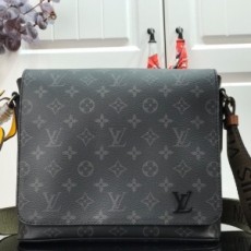 루이비통 LOUIS VUITTON 2020 SS 모노그램 디스트릭트 PM 크로스백 커스텀급