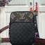 루이비통 LOUIS VUITTON 2020 SS 모노그램 아마조네 슬링백 M45439 커스텀급