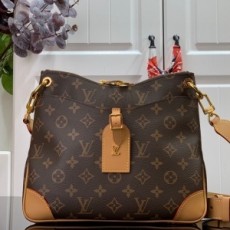 루이비통 LOUIS VUITTON 2020 SS 모노그램 오데온 숄더백 M45354 커스텀급