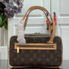 루이비통 LOUIS VUITTON 2020 SS 모노그램 시떼 숄더백 M51182 커스텀급