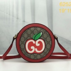 구찌 GUCCI 2020 SS 발렌타인데이 애플 라운드 미니 숄더백 625216 커스텀급